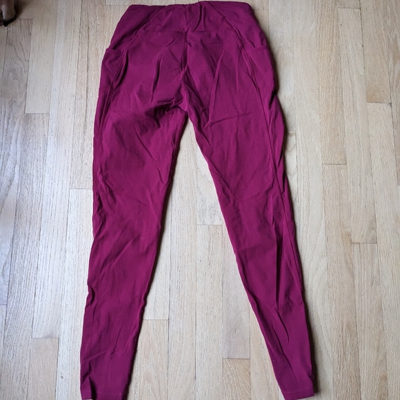 Gymshark Training pocket Leggings burgundy red color size medium - Picture 3 of 6